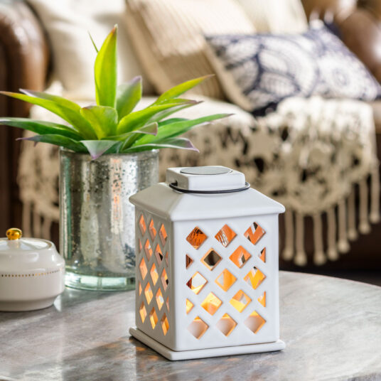 Trellis Lantern Canopy Illumination Wax Warmer